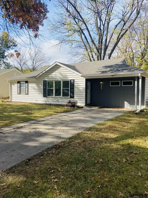 2935 S 35th St, Lincoln, NE 68506