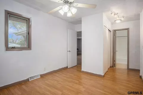 203 E 19th Ave, Bellevue, NE 68005 photo 14
