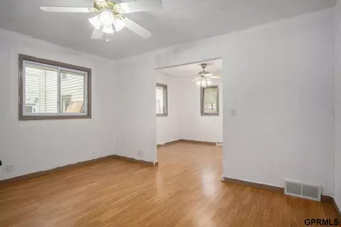 203 E 19th Ave, Bellevue, NE 68005 photo 17