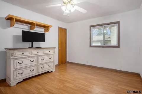 203 E 19th Ave, Bellevue, NE 68005 photo 16