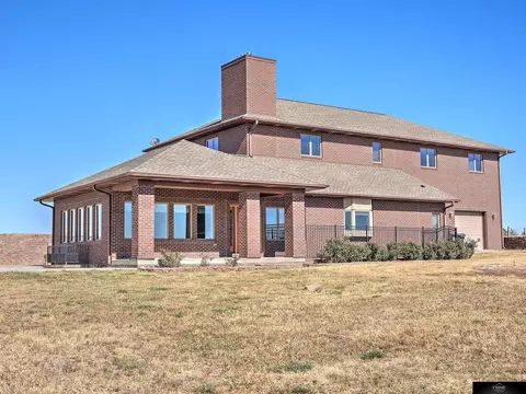 Exterior - 9820 NW 126th St, Malcolm, NE 68402 photo 3 of 12