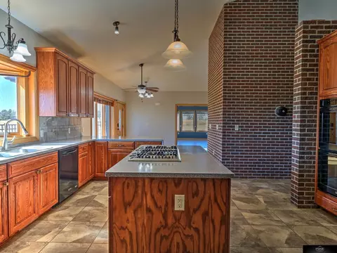 Kitchen - 9820 NW 126th St, Malcolm, NE 68402 photo 4 of 7
