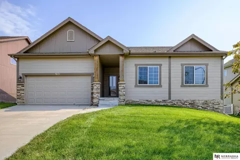 17241 Musket St, Omaha, NE 68136