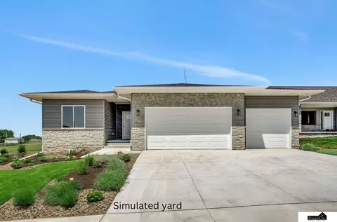 7700 Jimmie Ave, Lincoln, NE 68516