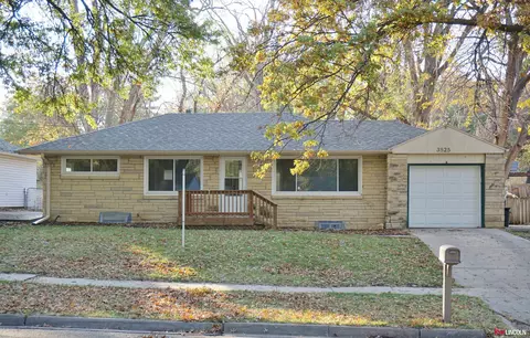 3525 N 67th St, Lincoln, NE 68507