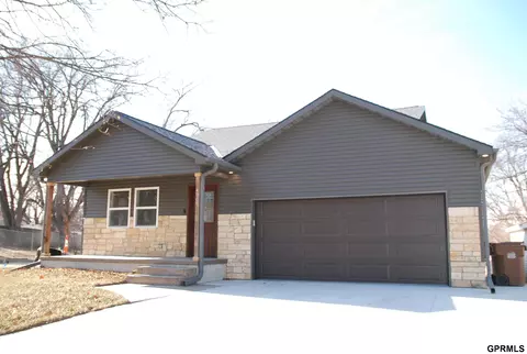 4007 N 11th St, Lincoln, NE 68521