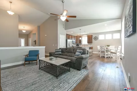 9450 N 146th Pl, Waverly, NE 68462