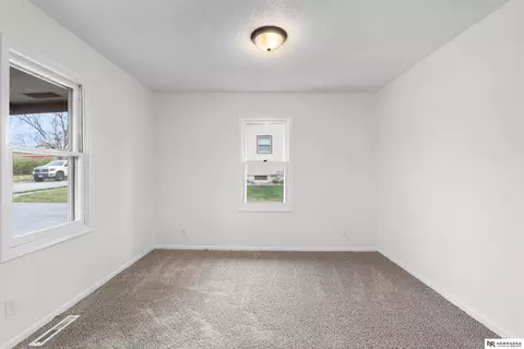 565 Cedar St, Springfield, NE 68059 photo 9