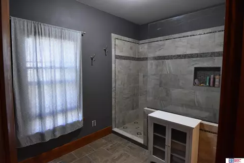 Bath - 210 Alice St, Gresham, NE 68367 photo 1 of 3
