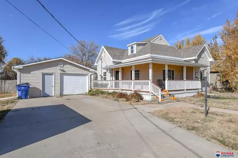 518 Omaha St, Beaver Crossing, NE 68313