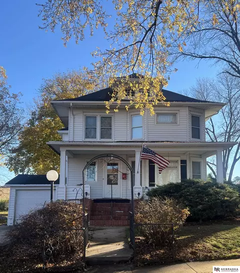 601 N Davis Ave, Oakland, NE 68045