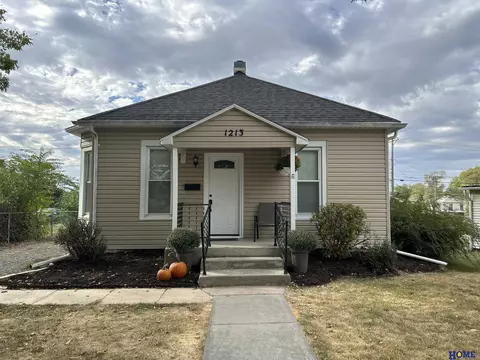 1213 Bell St, Beatrice, NE 68310 photo 29