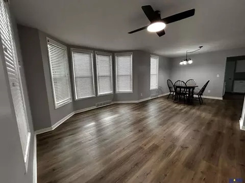 1213 Bell St, Beatrice, NE 68310 photo 5