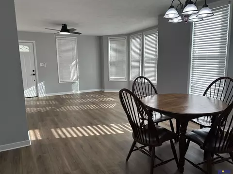 1213 Bell St, Beatrice, NE 68310 photo 9