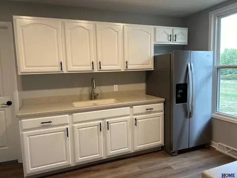 1213 Bell St, Beatrice, NE 68310 photo 17