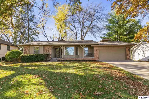 422 S 130 St, Omaha, NE 68154