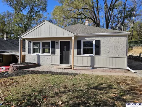2202 Crawford St, Bellevue, NE 68005