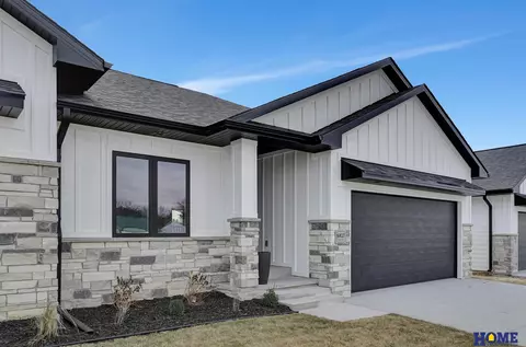 6827 Weigel Bay Bay, Lincoln, NE 68516