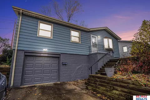 14059 Weir St, Omaha, NE 68137