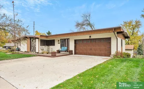 10807 Fowler Ave, Omaha, NE 68164