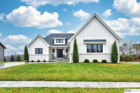 2804 N 191st Ave, Elkhorn, NE 68022