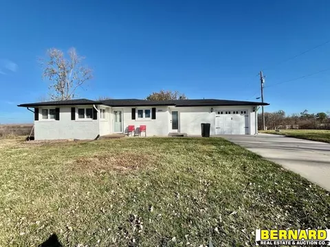 6421 O Rd, Nebraska City, NE 68410