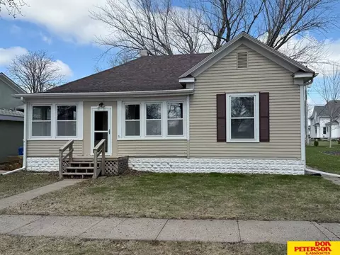 520 State St, Lyons, NE 68038