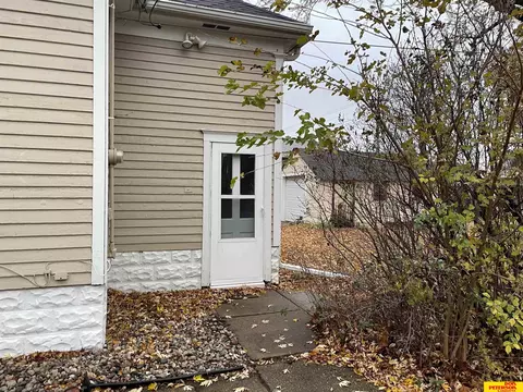 Exterior - 520 State St, Lyons, NE 68038 photo 4 of 6