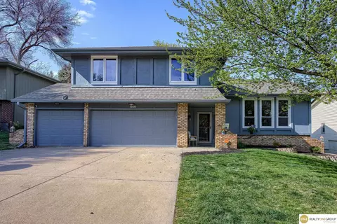 16616 Cedar Cir, Omaha, NE 68130