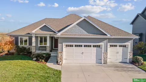 12019 Pintail Dr, Papillion, NE 68046