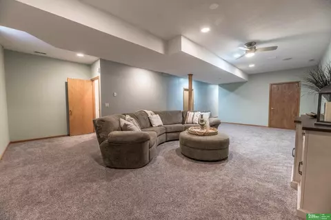 4926 Copper Creek Rd, Omaha, NE 68157 photo 16