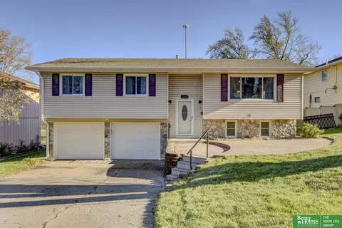 11313 Gold St, Omaha, NE 68144