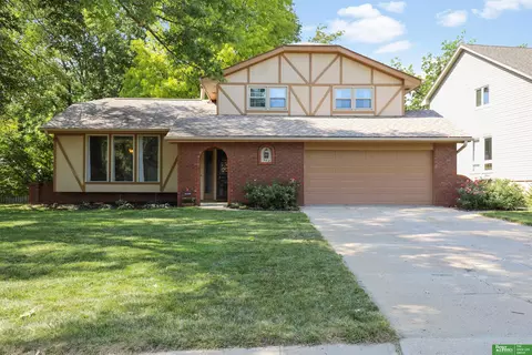 502 S 154th St, Omaha, NE 68154