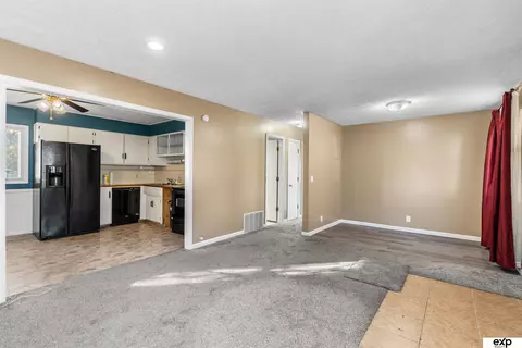 14176 Cindy Cir, Omaha, NE 68137