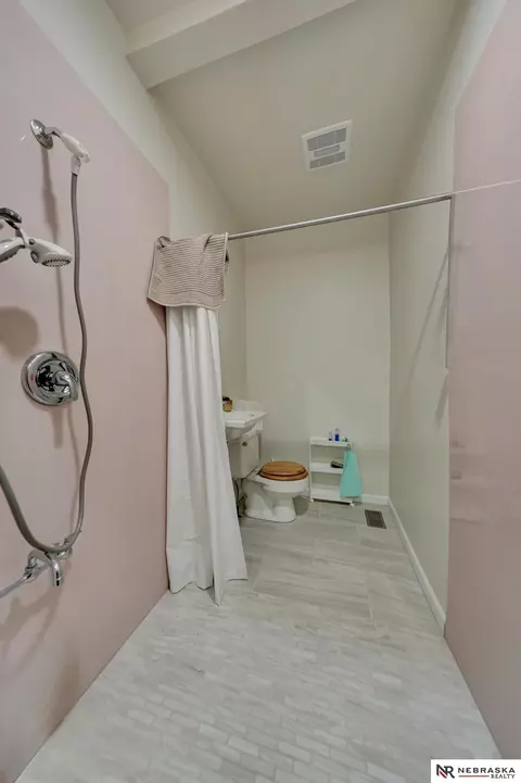 Bath - 73459 645a Ave, Peru, NE 68421 photo 5 of 6