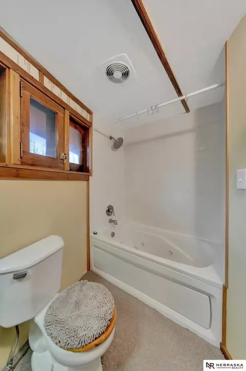 Bath - 73459 645a Ave, Peru, NE 68421 photo 6 of 6