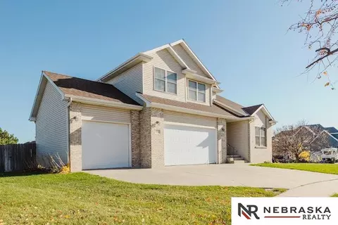 2200 Clearwater Bay Bay, Lincoln, NE 68505