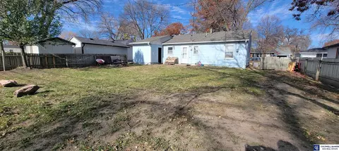 936 E 4th St, York, NE 68467 photo 2
