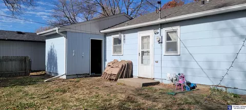 936 E 4th St, York, NE 68467 photo 4