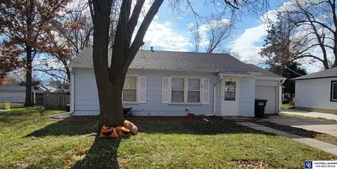 936 E 4th St, York, NE 68467
