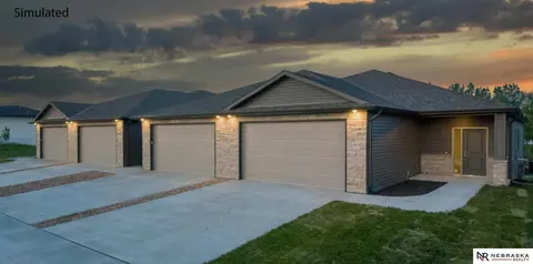 10375 Wayborough Ln, Lincoln, NE 68527