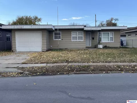 335 N Lincoln St, Fremont, NE 68025