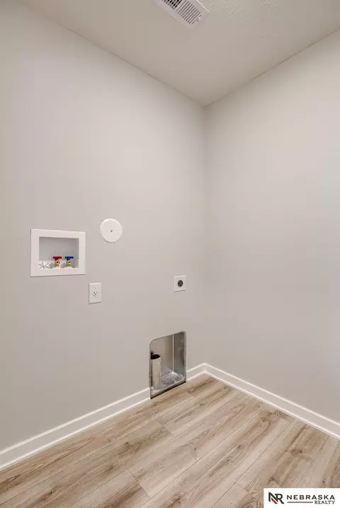 17543 Potter St, Bennington, NE 68007 photo 15