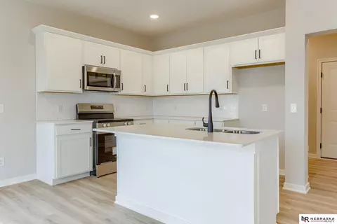 17543 Potter St, Bennington, NE 68007 photo 10