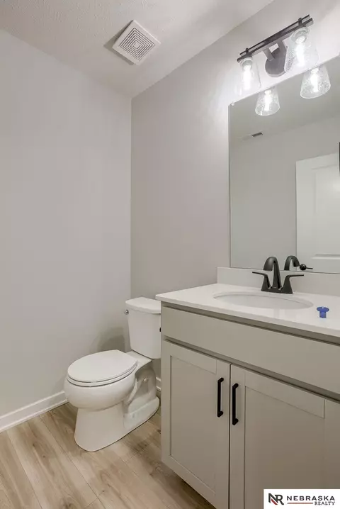 17543 Potter St, Bennington, NE 68007 photo 23