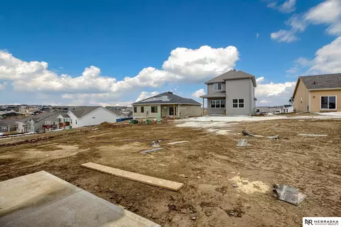 17543 Potter St, Bennington, NE 68007 photo 4