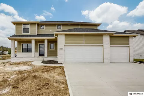 11004 N 169 St, Bennington, NE 68007