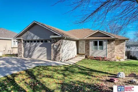 2530 Shaunte Ct, Lincoln, NE 68507