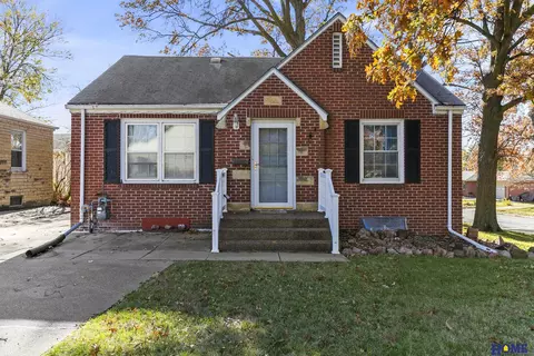4401 Randolph St, Lincoln, NE 68510