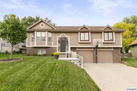 15110 Edna St, Omaha, NE 68138